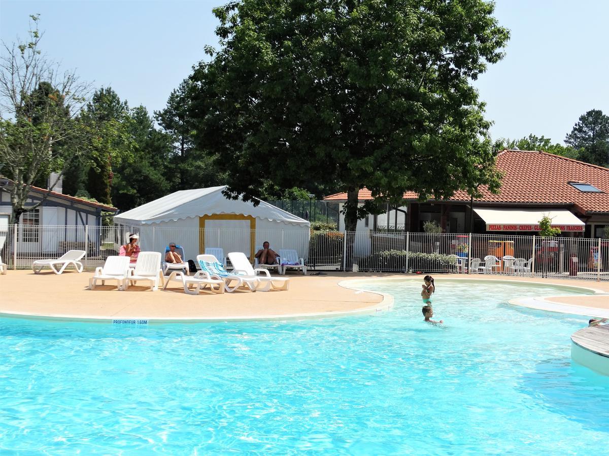 Camping Sunissim L'Airial By Locatour Hotel Soustons Kültér fotó